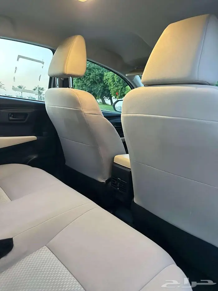 تويوتا يارس 2023 عداد 40 فقط 18