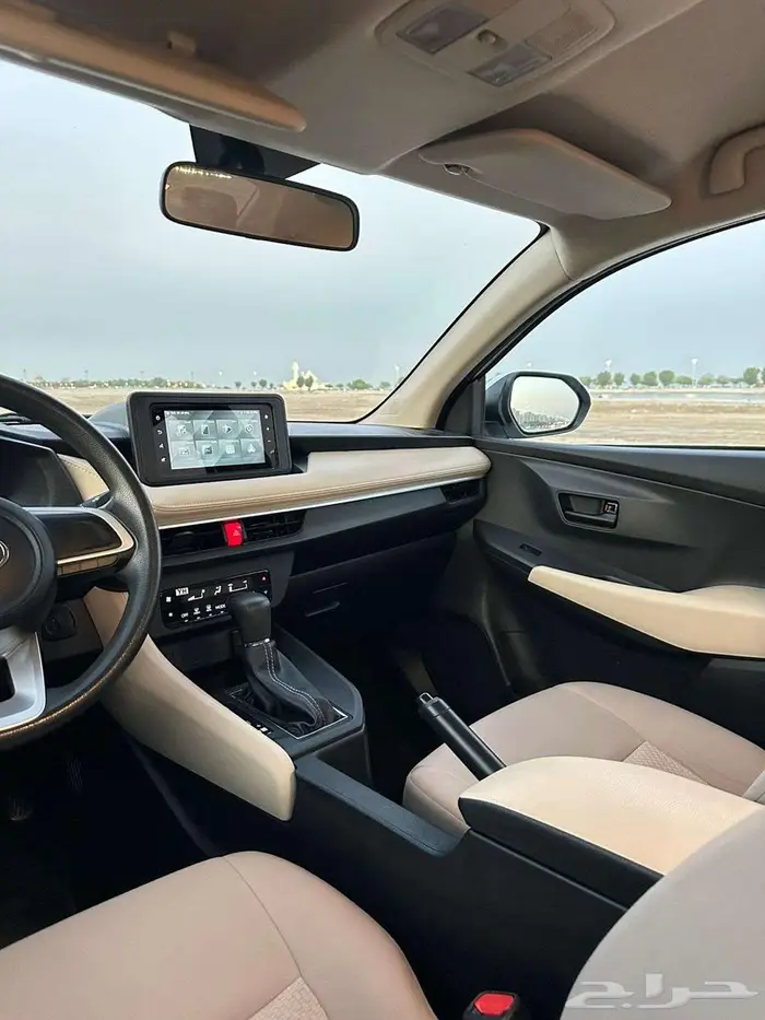 تويوتا يارس 2023 عداد 40 فقط 28