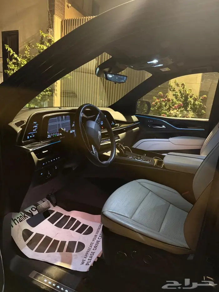 كاديلاك اسكاليد 5