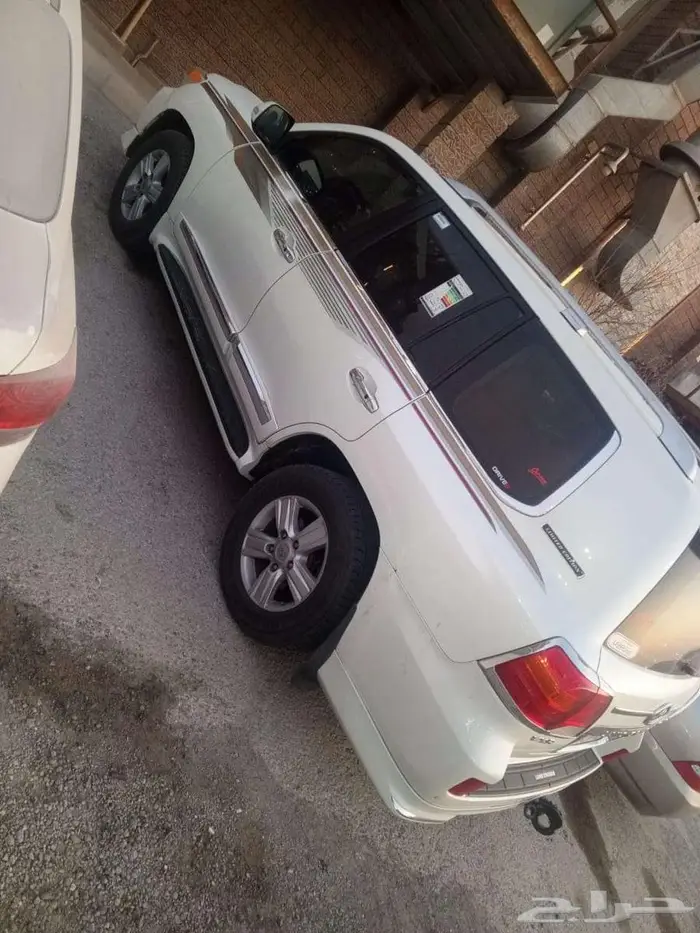 لاند كروزر 2013 VXRفل كامل 2