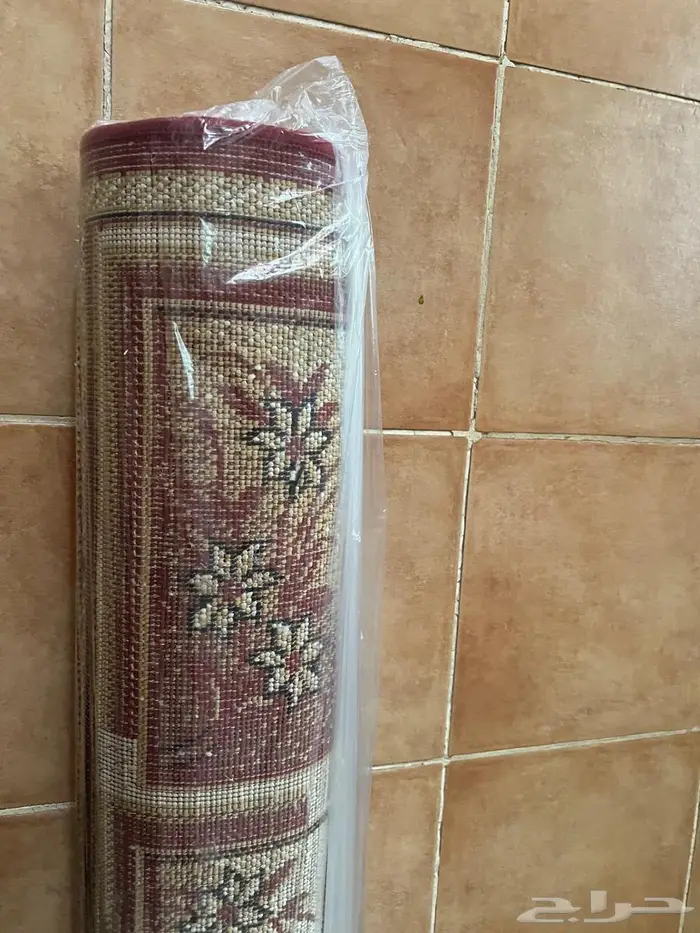 Pendant light and painting   carpet 6