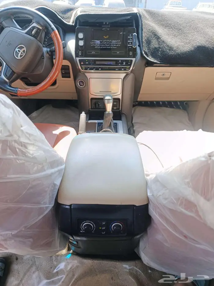 برادو 2018 نظيف للبيع 11