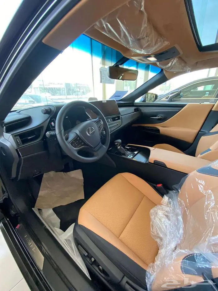 لكزس اي اس 250AAالموديل 2025 4