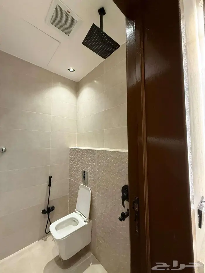 ادوار وشقق بحي البيان بموقع مميز 11