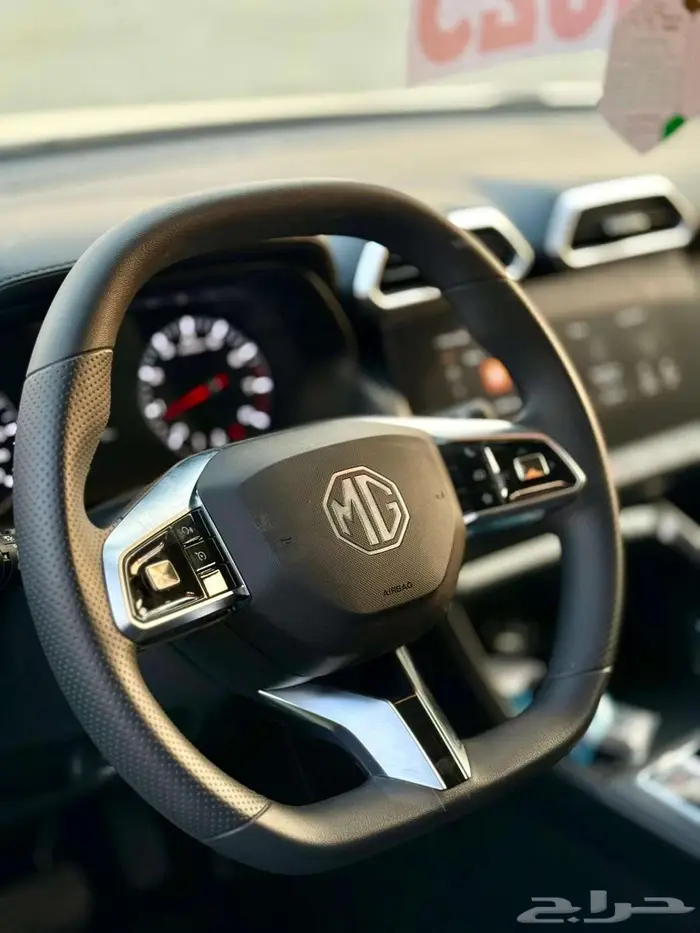 MG zs ستندر الشكل الجديد موديل 2025 7