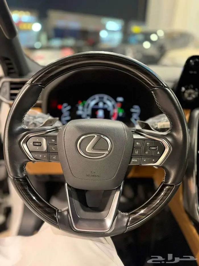 لكزس BB سعودى موديل 2023 5