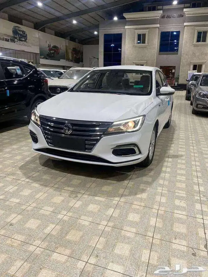 ام جي 5 الشكل القديم موديل 2025 أبيض -فضى -أسود 0