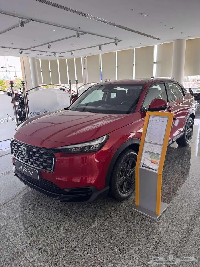 عرض خاص هوندا HRV نص فل موديل 2025 السعر 82500 شامل الضريبه 2