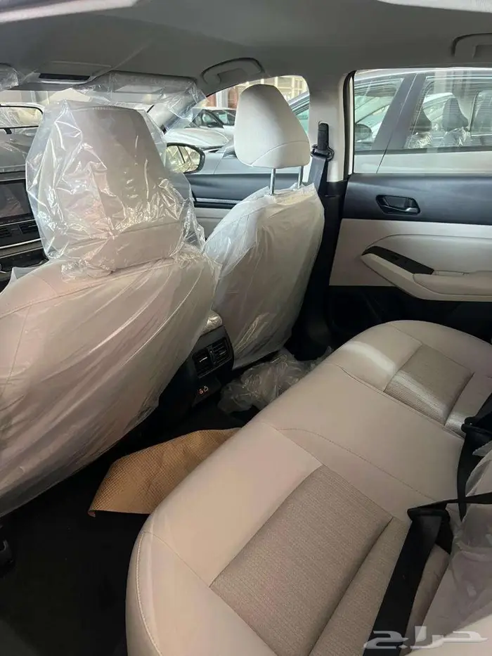 نيسان التيما ستاندر 2026 ابيض ورمادي 5