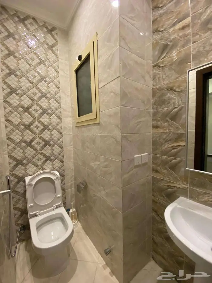 شقة للإيجار في شارع محمد صالح ابو زناد  حي الروضة  مدينة جدة 7