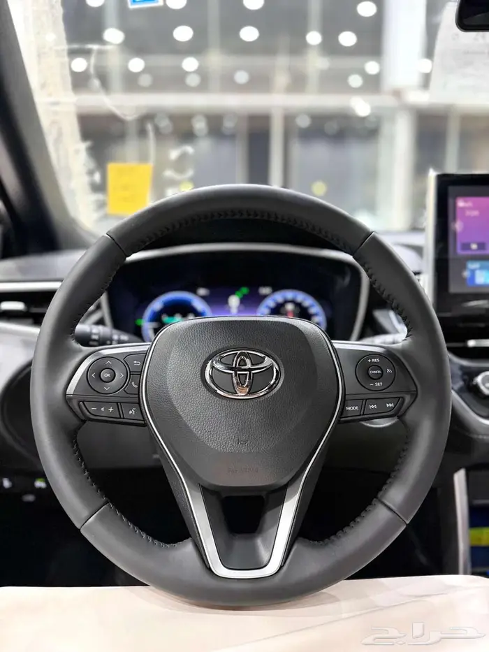 تويوتا كورولا كروس ( LTD فل كامل ) موديل 2025 أقل الأسعار 15