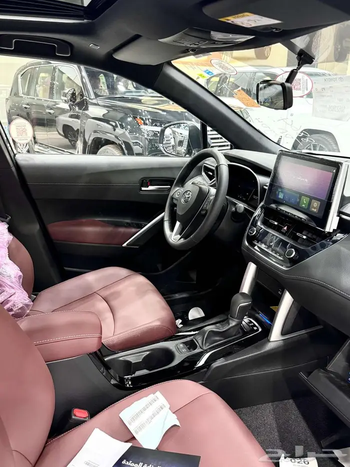 تويوتا كورولا كروس ( LTD فل كامل ) موديل 2025 أقل الأسعار 10