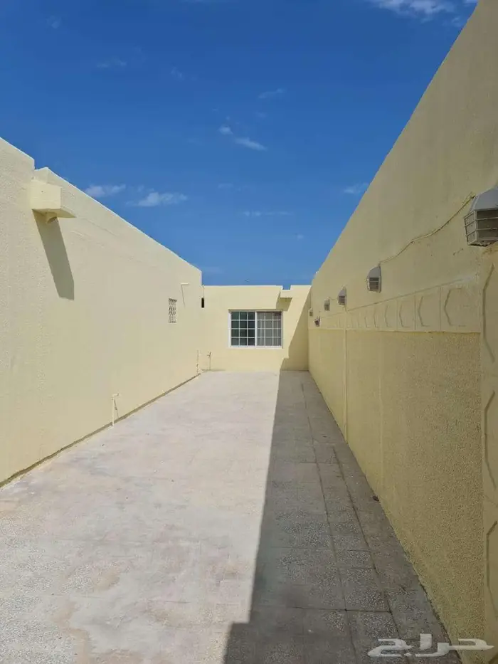 فيلا دور واحد بالحويلات للبيع( قريبة من جميع الخدمات) م537م2 7