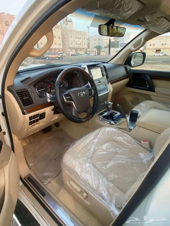 تويوتا لاندكروزر GXR 2016 9