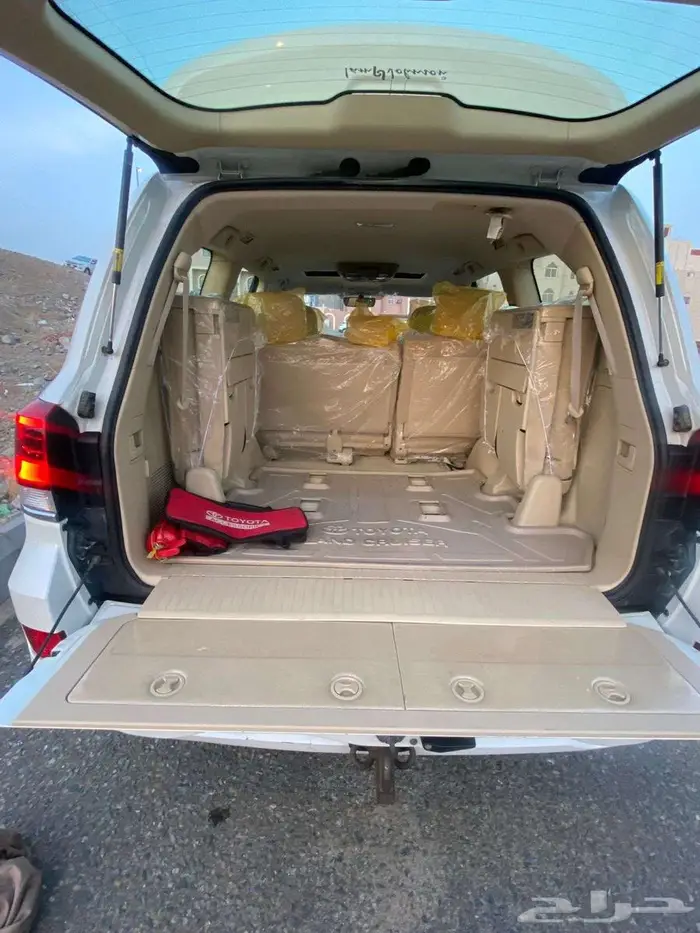 تويوتا لاندكروزر GXR 2016 4