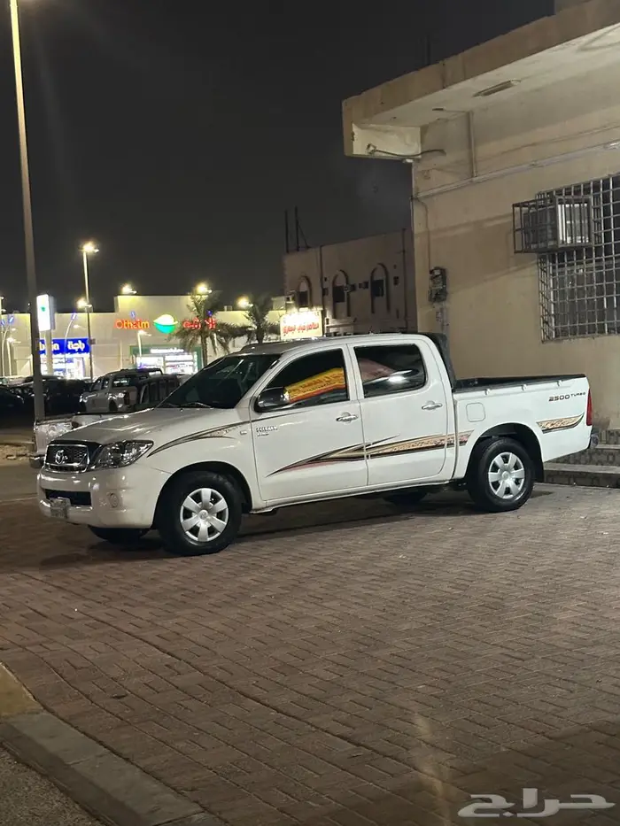 Toyota hilax 2009 diesel 3