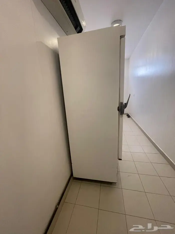 ثلاجه خواطر كبيره تحتاج تعبئة فريون 3