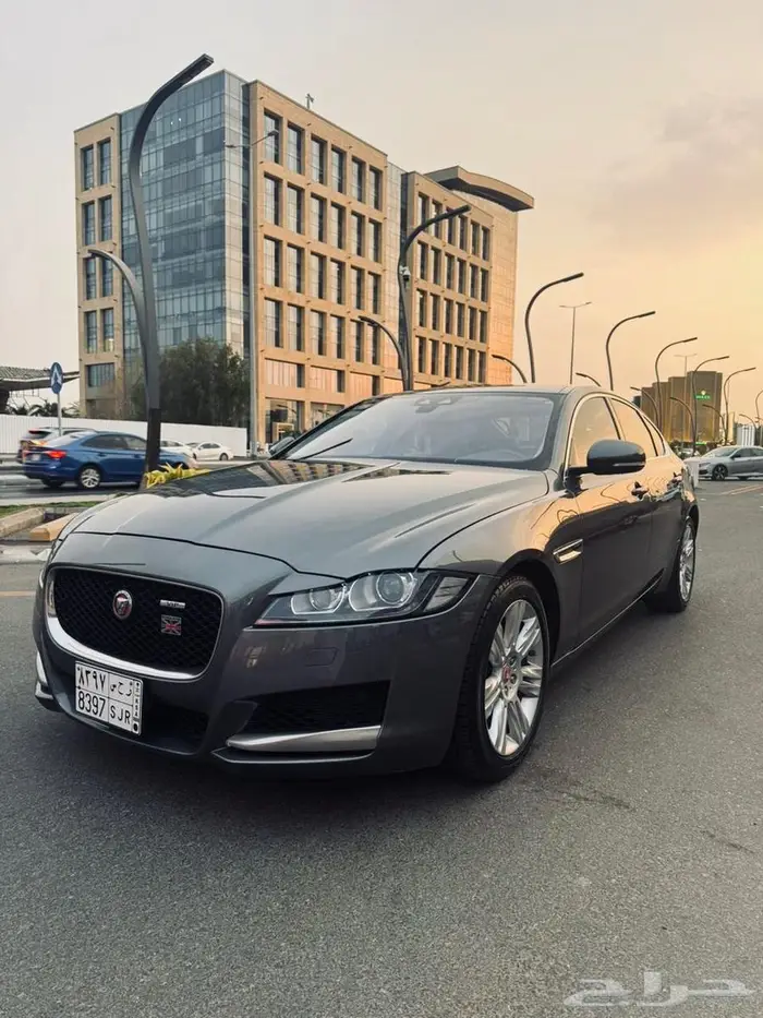 جاكوار XF 2018 فل كامل 2