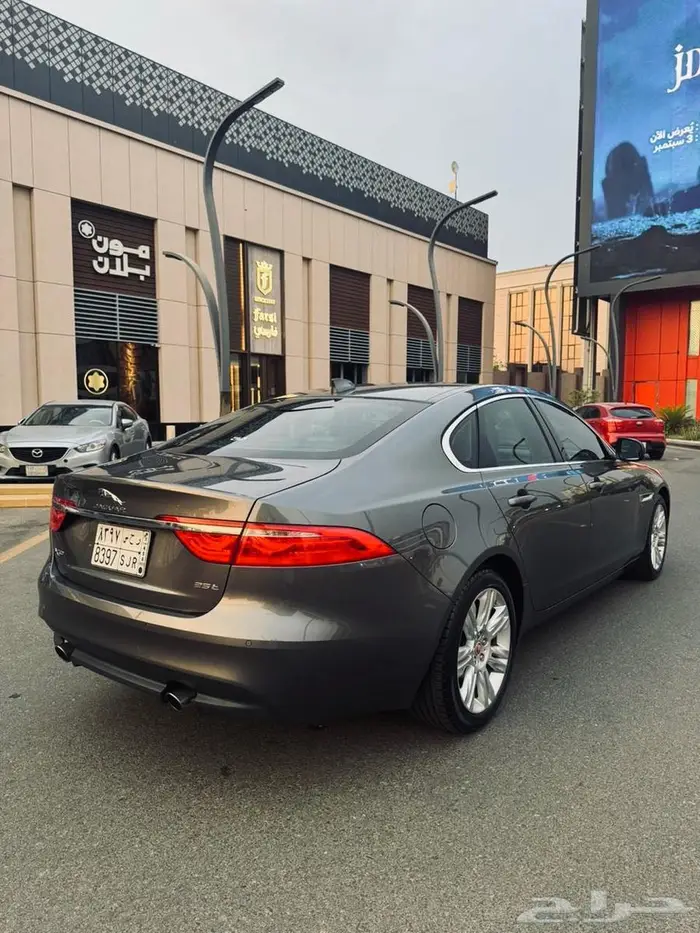جاكوار XF 2018 فل كامل 1