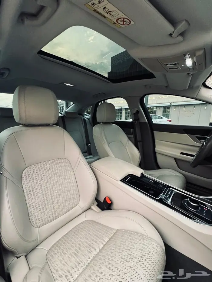 جاكوار XF 2018 فل كامل 9