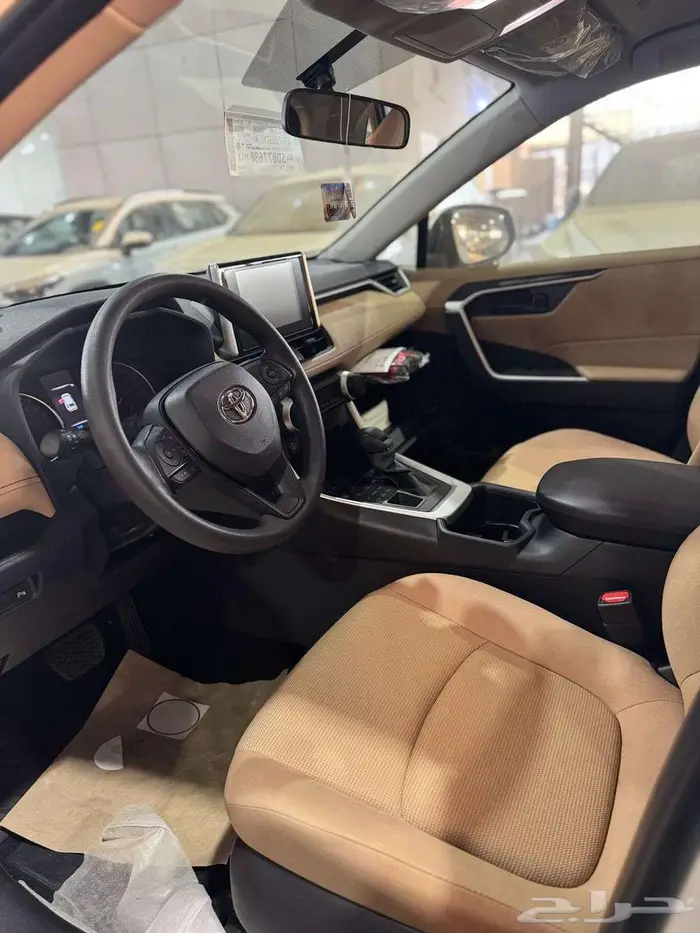 تويوتا راف فور بنزين le 4 4موديل 2025 8