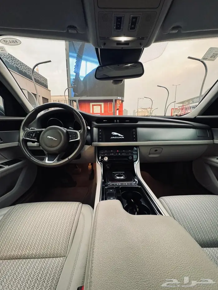 جاكوار XF 2018 فل كامل 12