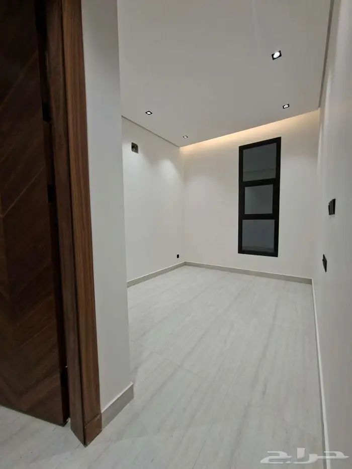 فيلا فاخرة للبيع في حي الصفا 15