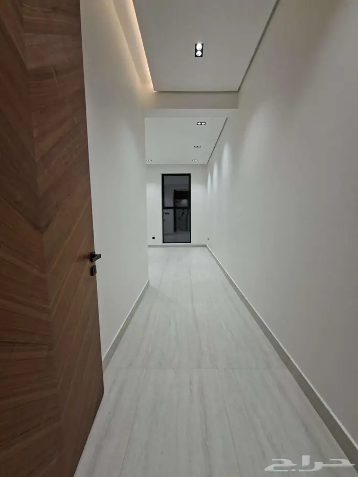 فيلا فاخرة للبيع في حي الصفا 5