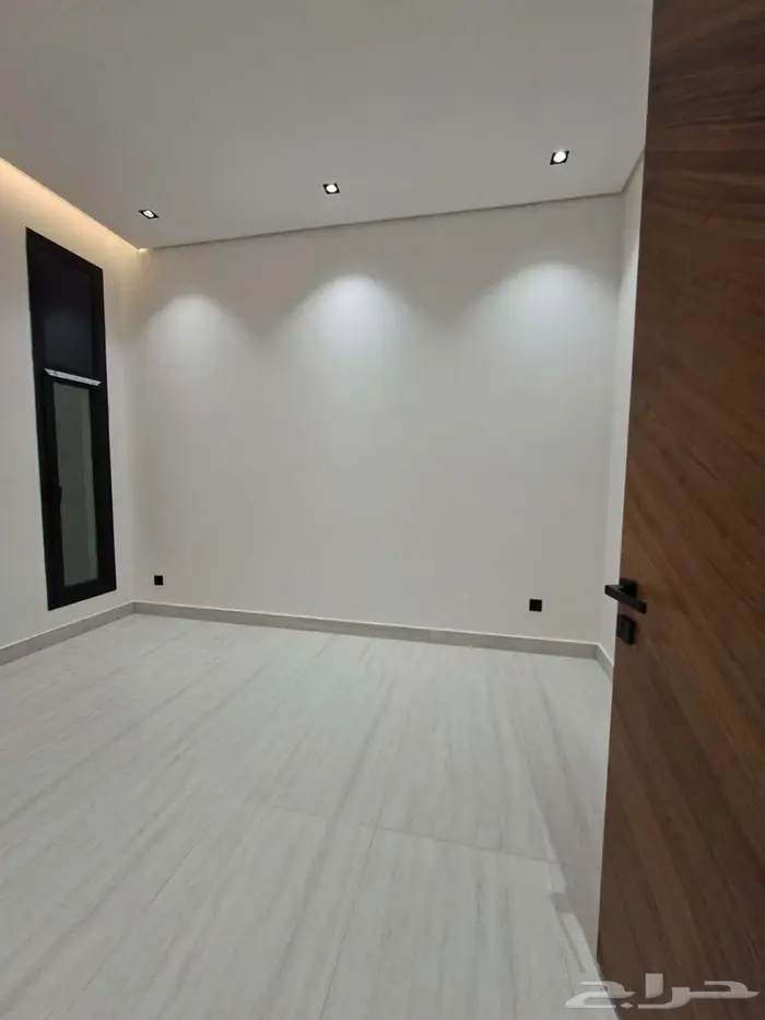 فيلا فاخرة للبيع في حي الصفا 39