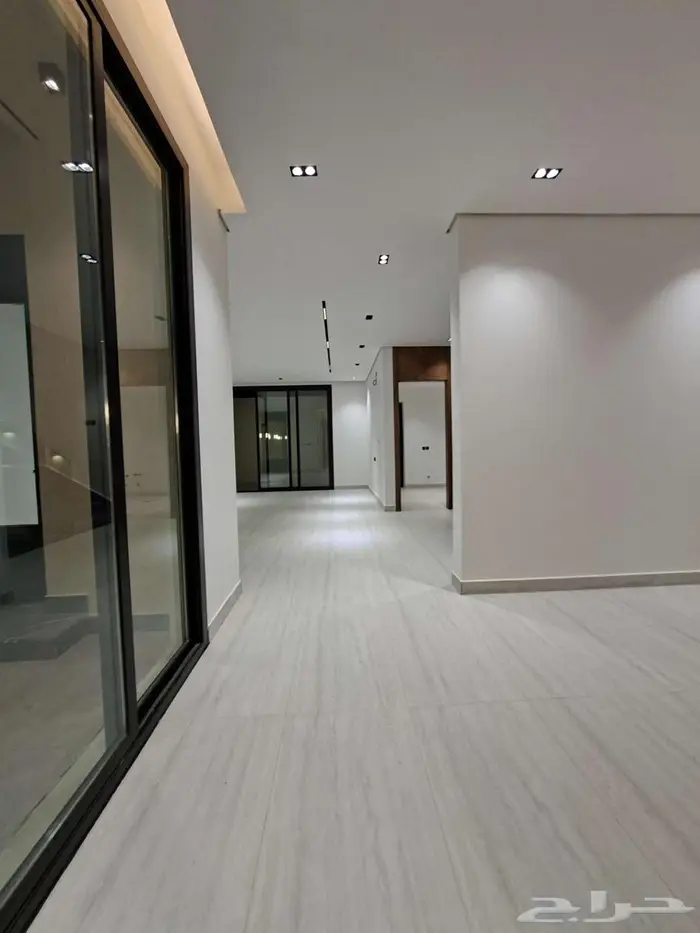 فيلا فاخرة للبيع في حي الصفا 12