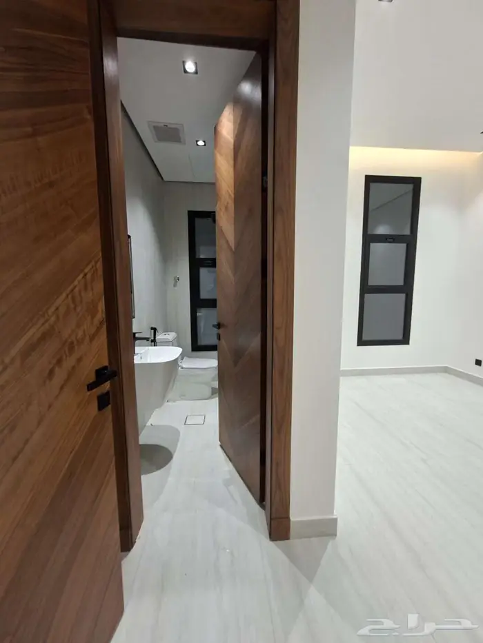 فيلا فاخرة للبيع في حي الصفا 3