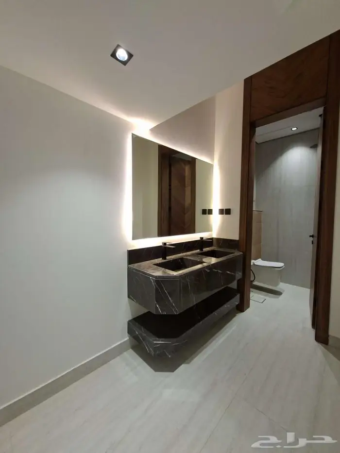 فيلا فاخرة للبيع في حي الصفا 38