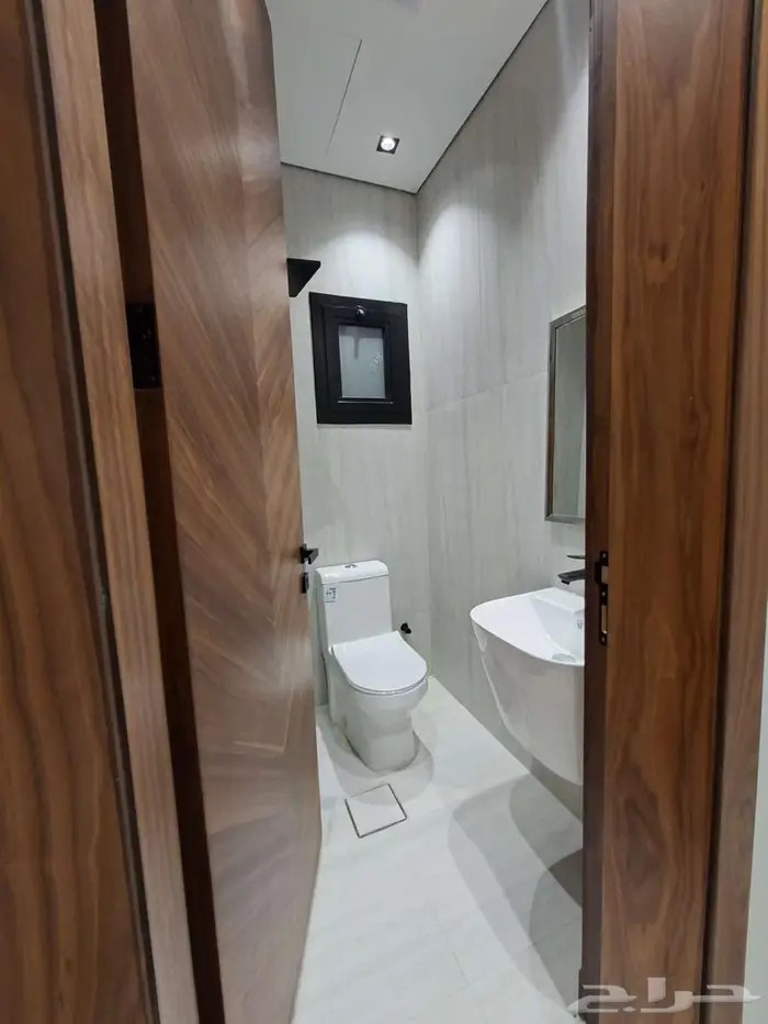 فيلا فاخرة للبيع في حي الصفا 34