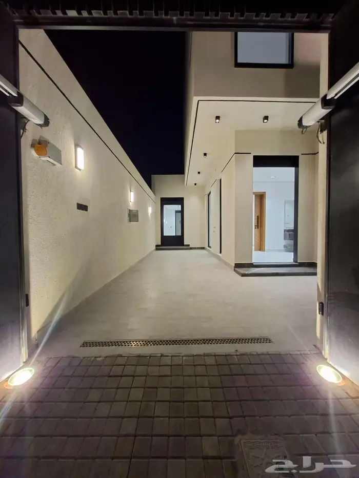 فيلا فاخرة للبيع في حي الصفا 30