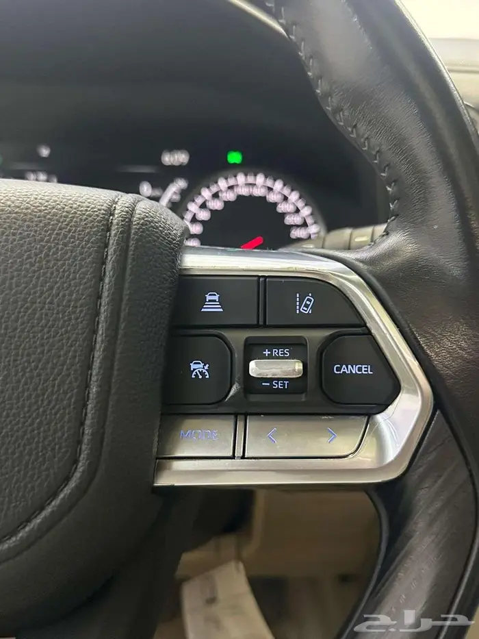 تويوتا لاند كروزر VX-R 2023 15