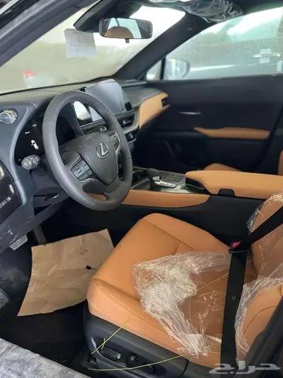 لكزس ux300 هايبرد موديل 2024 index