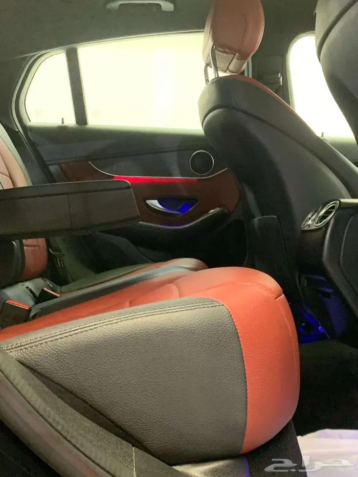مرسيدس 2020GLC300 26