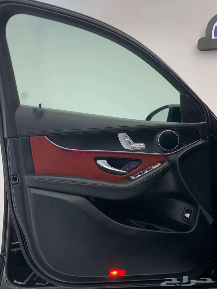 مرسيدس 2020GLC300 30