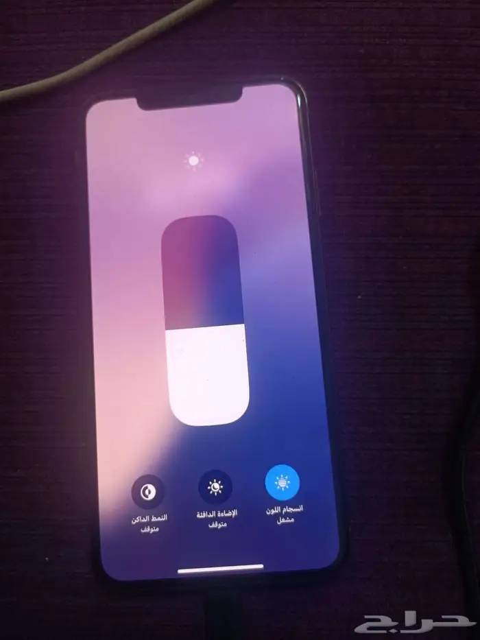 ابل اكس جديد بس البطاريه 79 على السوم 0