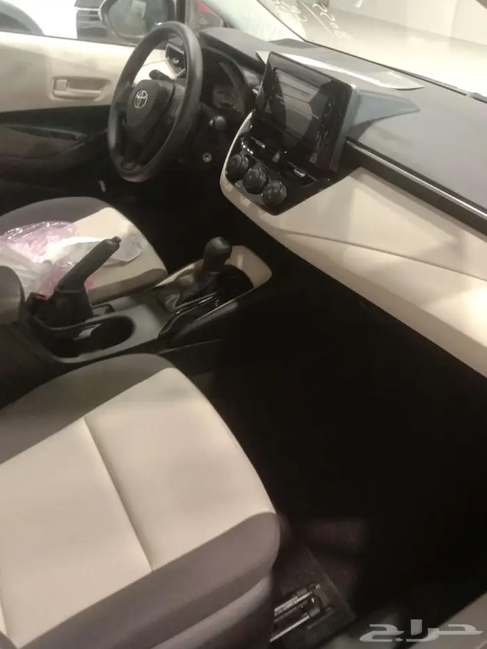 تويوتا كورولا 2025 XLI مطور مكينه 2000 سعودي 5