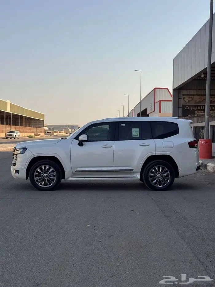 تويوتا جي اكس ار 2023 GXR ديزل رقم 3 4