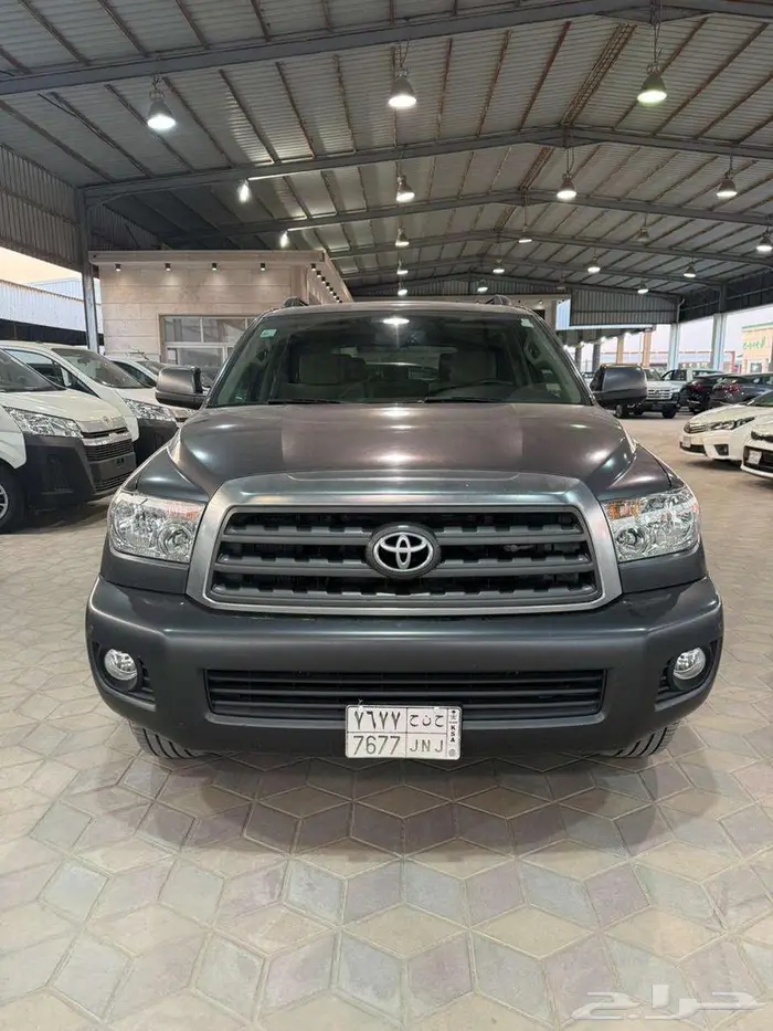 تويوتا سكويا 2016 مخزن 1