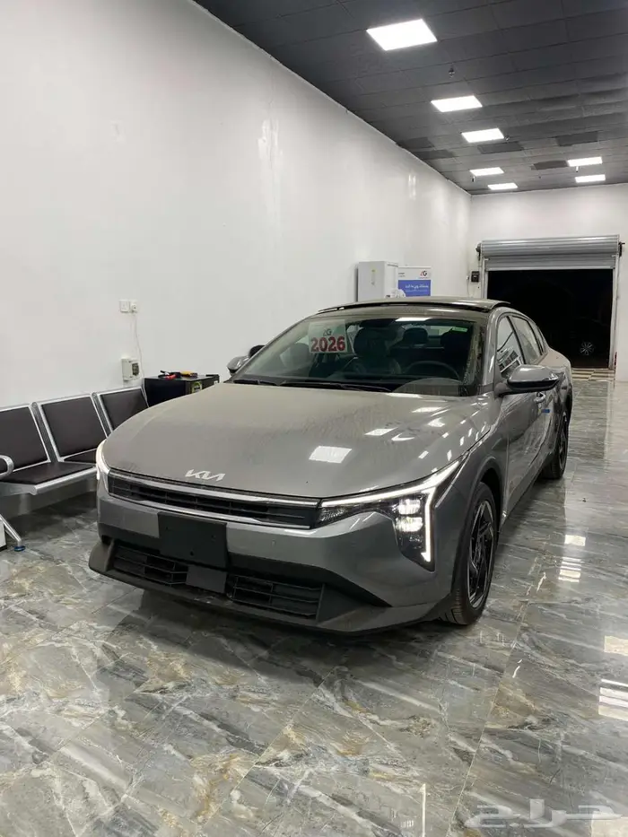 كيا K4 نص فل بانوراما 2026 رصاصي 0