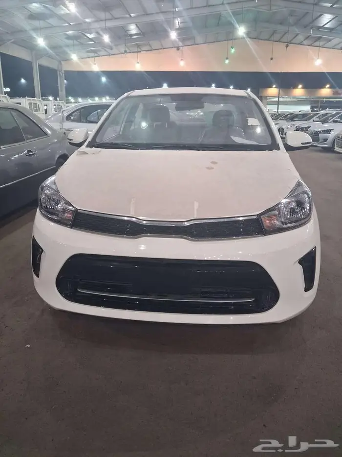 كيا بيقاس 2025 ابيض 0