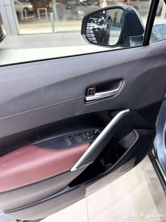 تويوتا كورولا كروس ( LTD فل كامل ) موديل 2025 أقل الأسعار 19