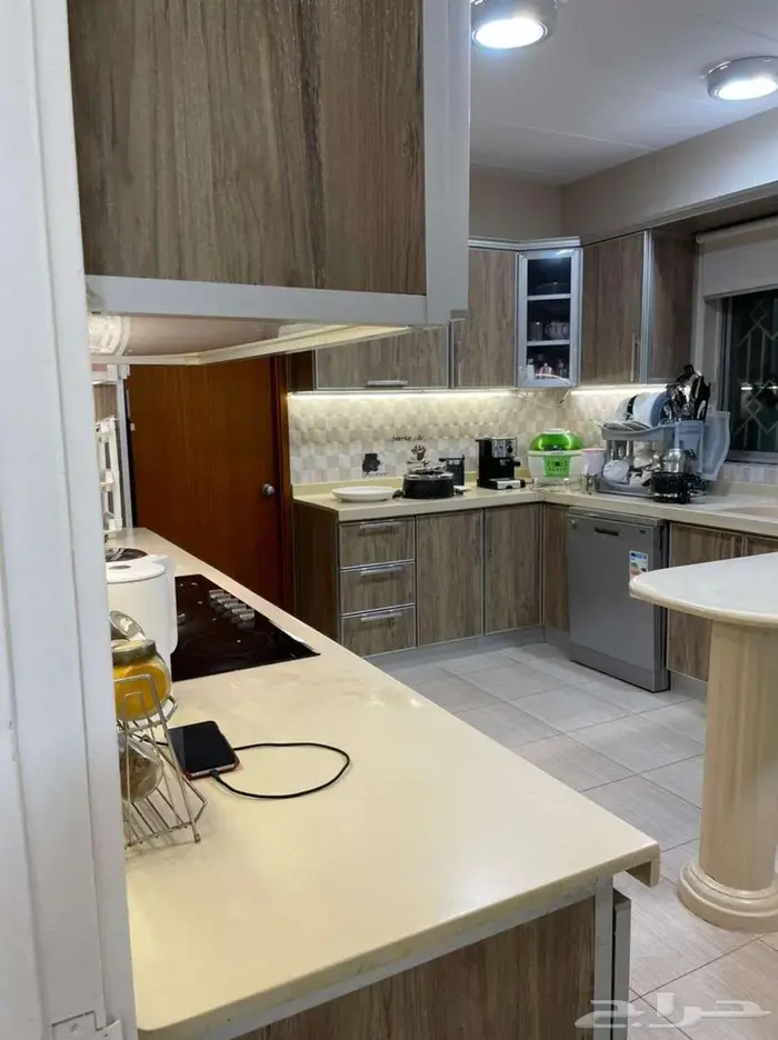 فيلا دور واحد بالحويلات للبيع( قريبة من جميع الخدمات) م537م2 10