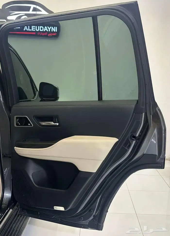 تويوتا لاند كروزر VX-R 2023 29