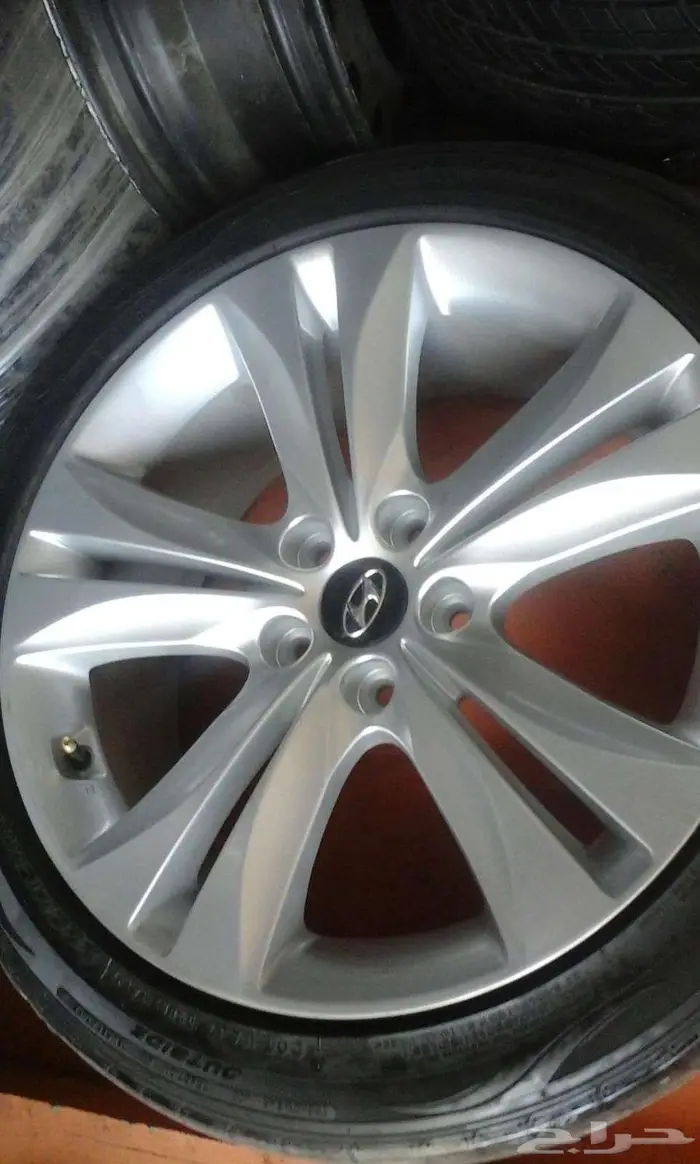 جميع احجام وانواع واشكال جنوط الهونداي بجميع المقاسات 22