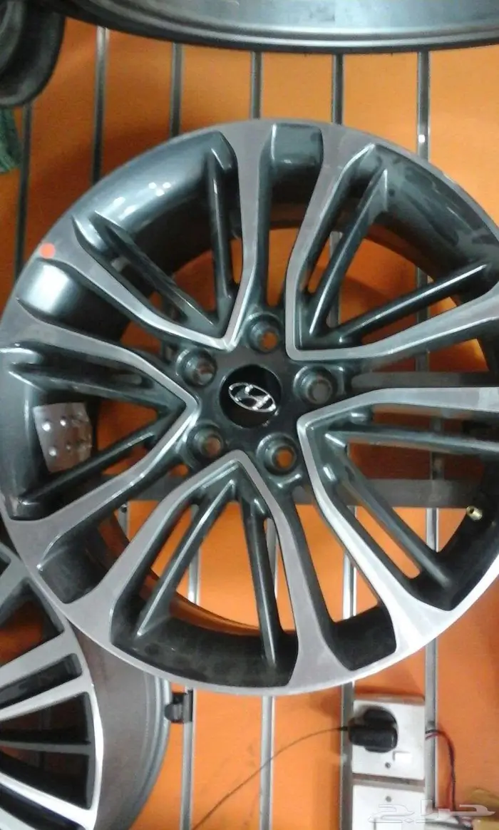 جميع احجام وانواع واشكال جنوط الهونداي بجميع المقاسات 19