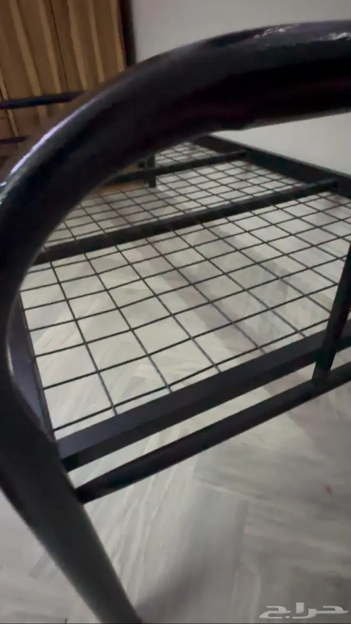 سرير حديد نفر ب150ريال نظيف وجديد 1